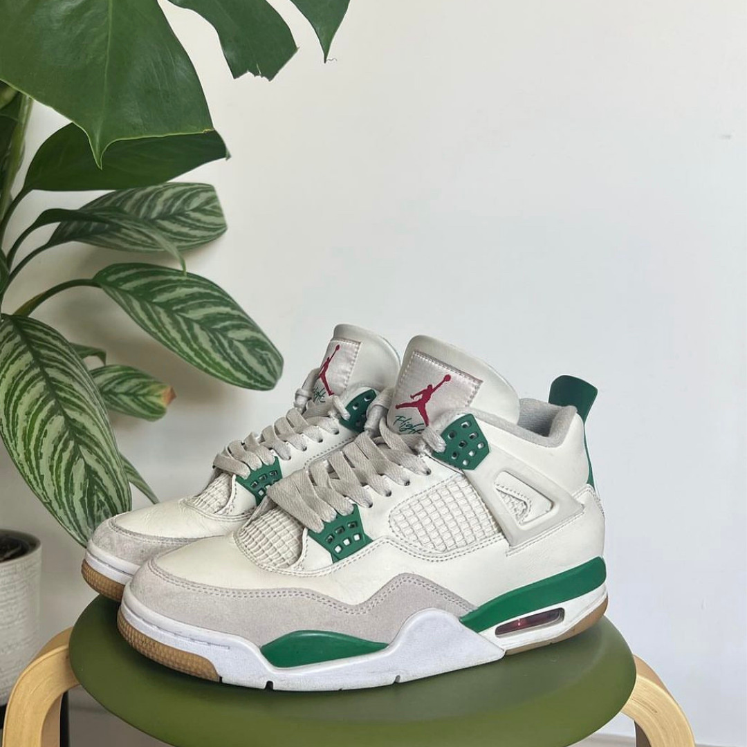 Nike SB x Air Jordan 4 Retro Pine Green