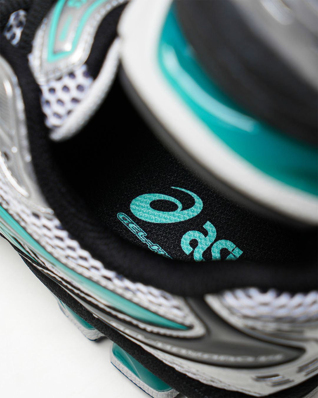 ASICS Gel-Kayano 14 Tiffany