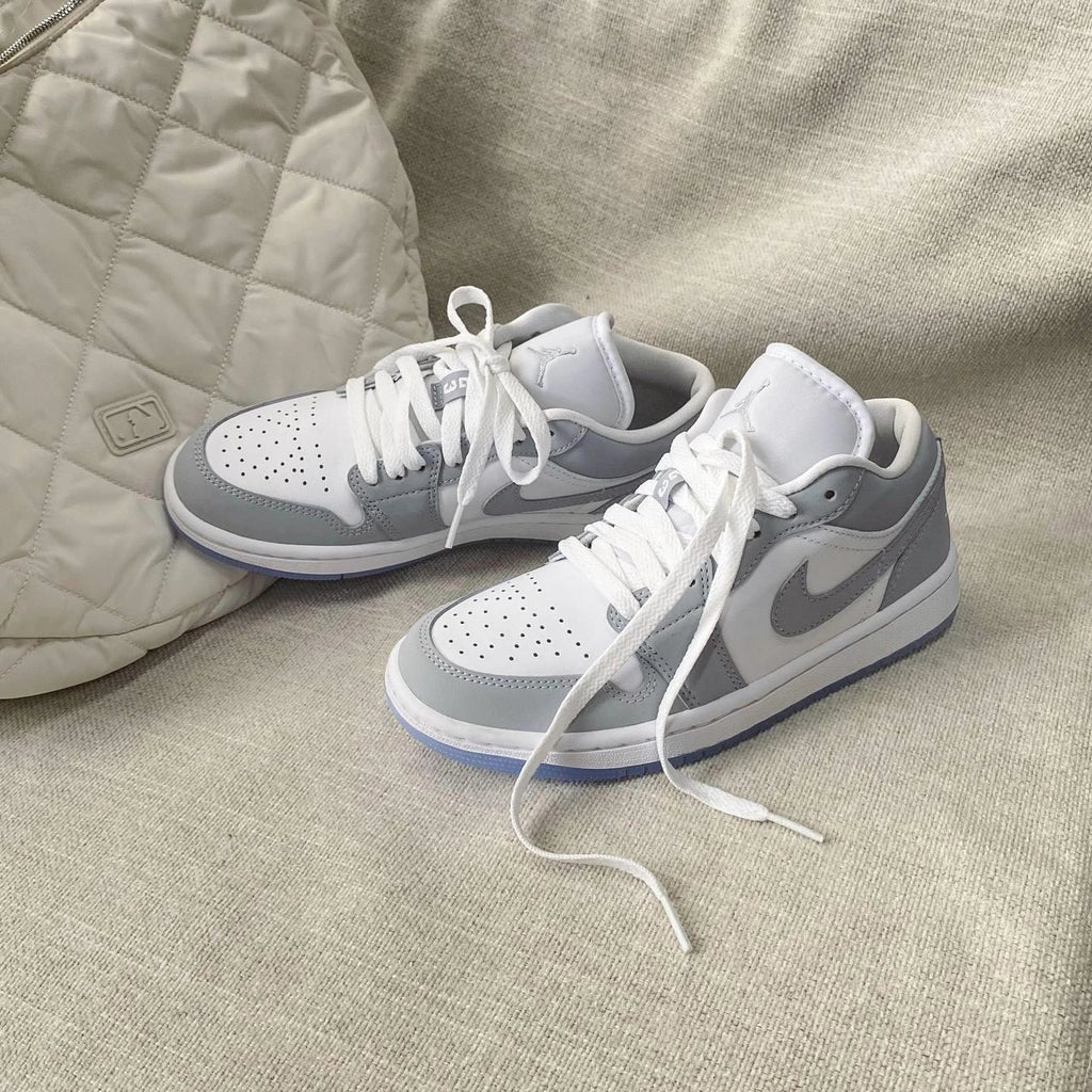 Air Jordan 1 Low Wolf Grey