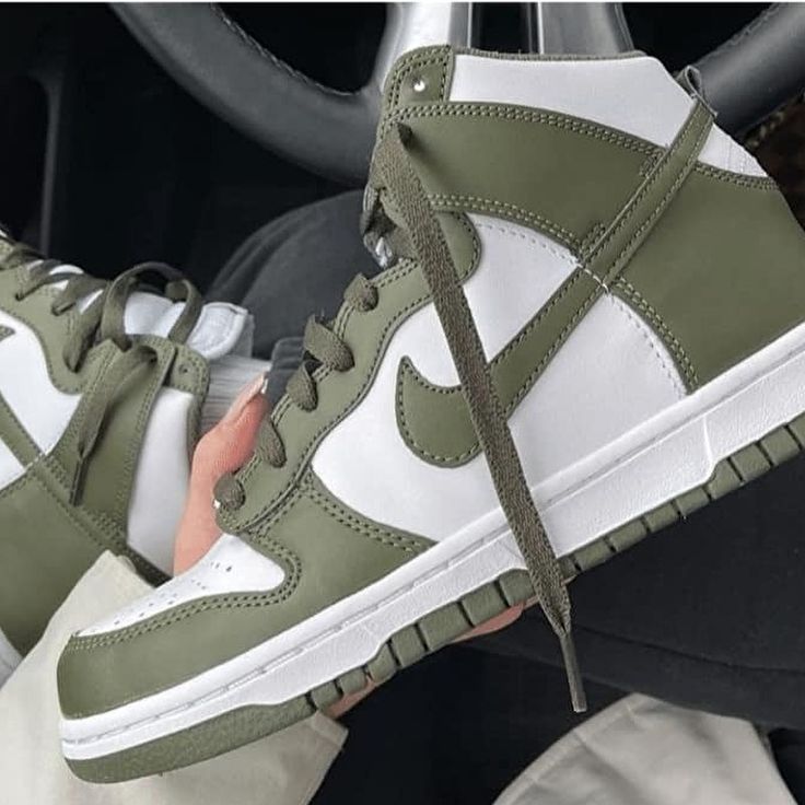 Nike Dunk High Cargo Khaki