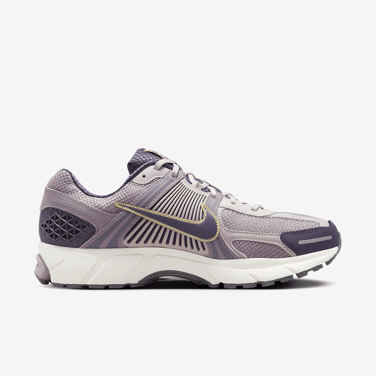 Nike Zoom Vomero 5 Platinum Violet