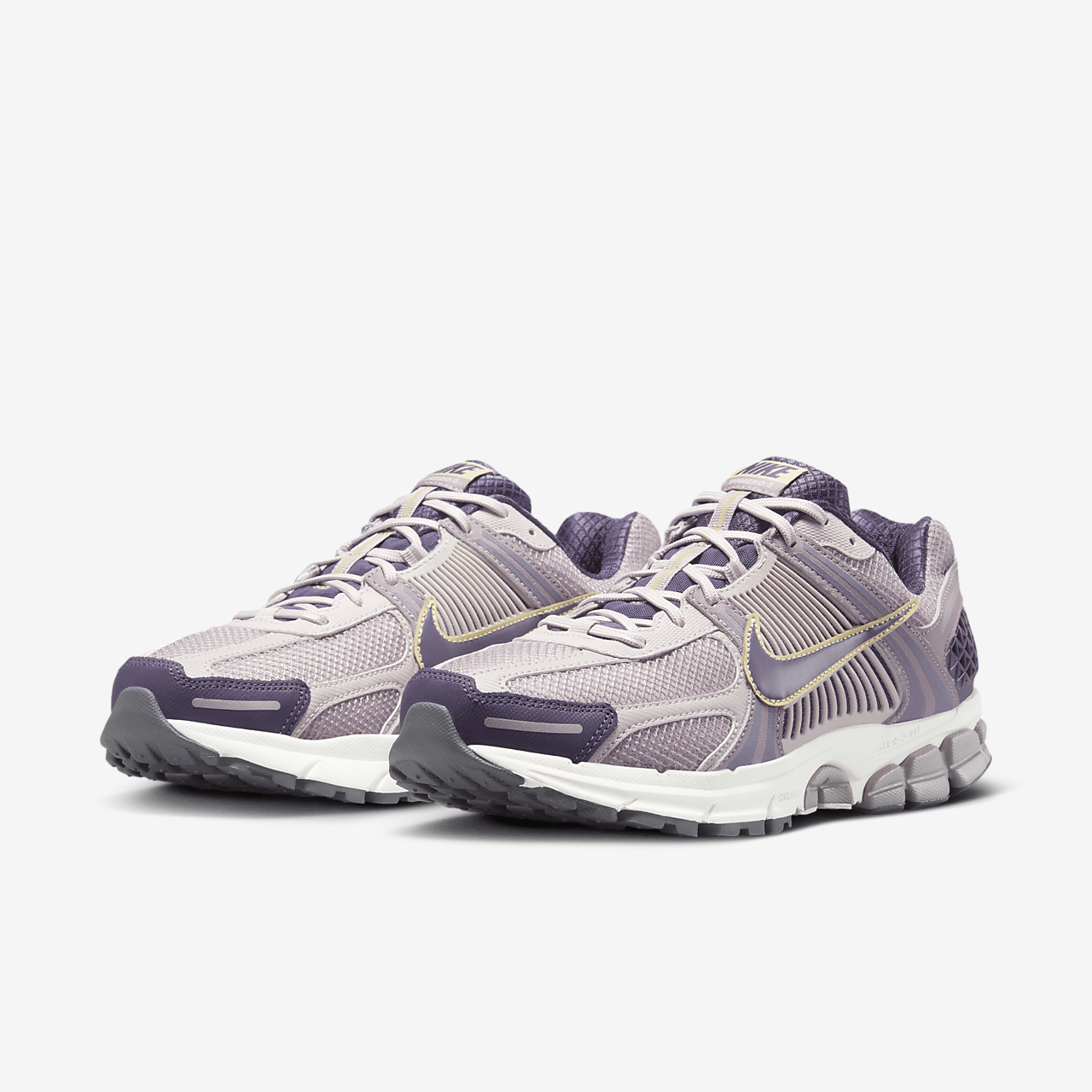 Nike Zoom Vomero 5 Platinum Violet