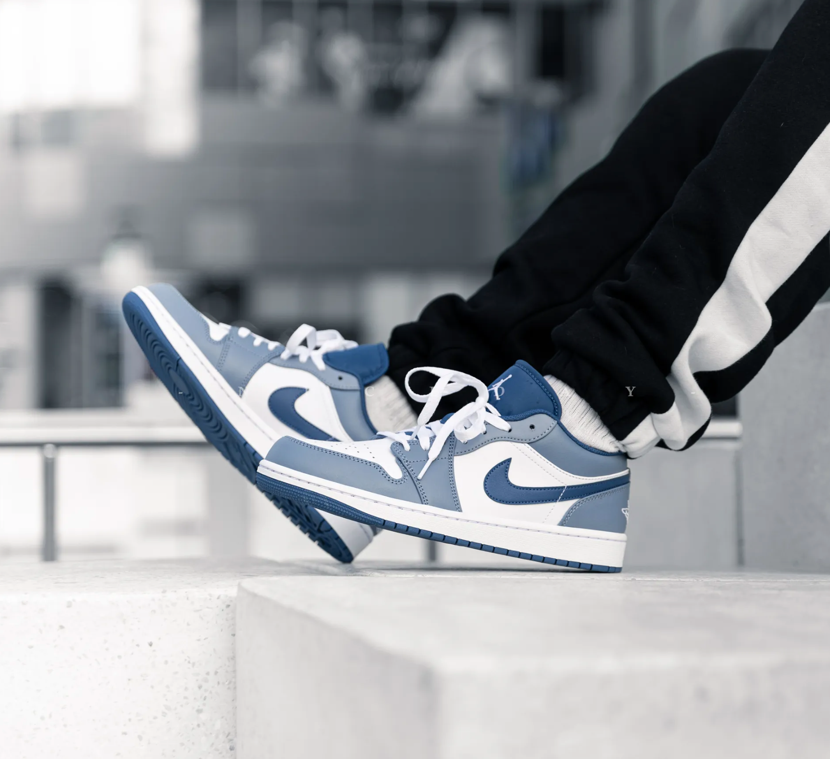 Air Jordan 1 Low Steel Blue